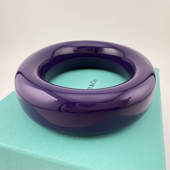 Tiffany & Co. Elsa Peretti Purple Doughnut Lacquer Bangle 💜 - Picture 5 of 10